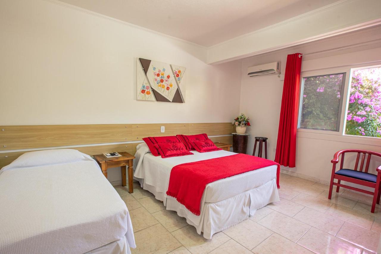 Hotel Pousada Casa Tasca Бенту-Гонсалвис Экстерьер фото